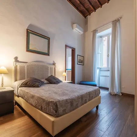 Guesthost - Pantheon Charming *