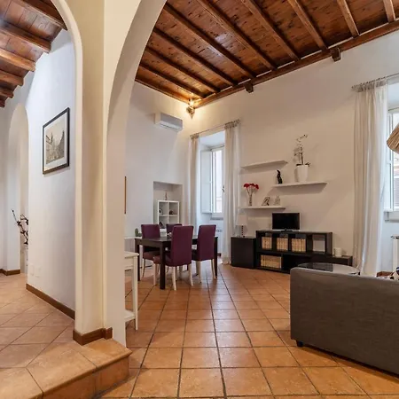 Guesthost - Pantheon Charming *